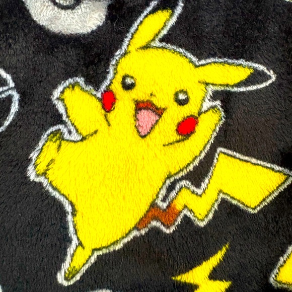Pikachu Patterned Robe - Picture 2 of 2